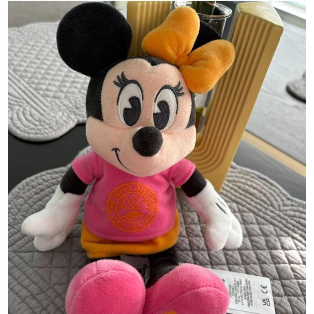 Disney Animal Kingdom Chester Hester Dino Land USA Institute Minnie Mouse Plush